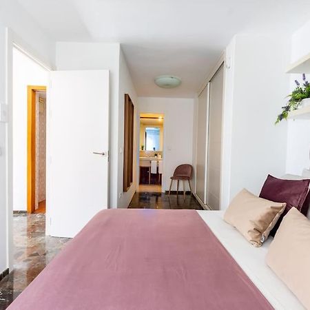 Appartamento Behouse Sierpes Siviglia Esterno foto